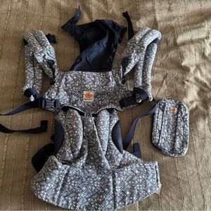 Ergobaby Carrier in Black and Gray Pattern